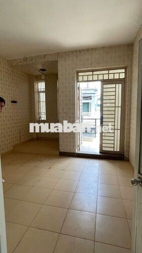 CHO THUÊ NHÀ NGUYÊN CĂN 1 TRỆT 1 LẦU 2PN 2WC HƯỚNG ĐÔNG NAM GIÁ  10TR