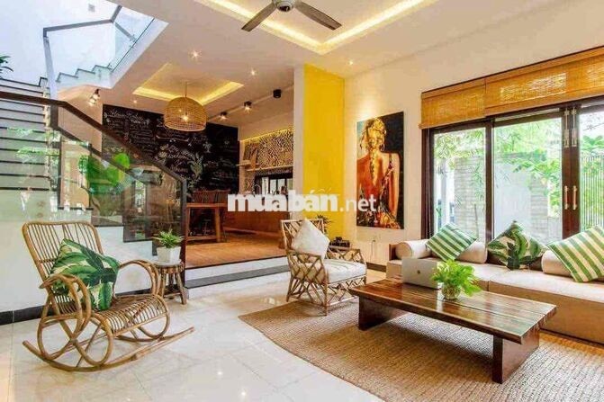 NHÀ ĐẸP SÁT HỒ NGHINH,BIỂN MỸ KHÊ,4PN,4WC