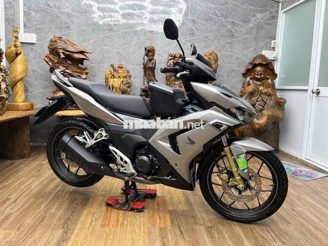 Winner V3 2022 chính chủ Phanh ABS, Smartkey