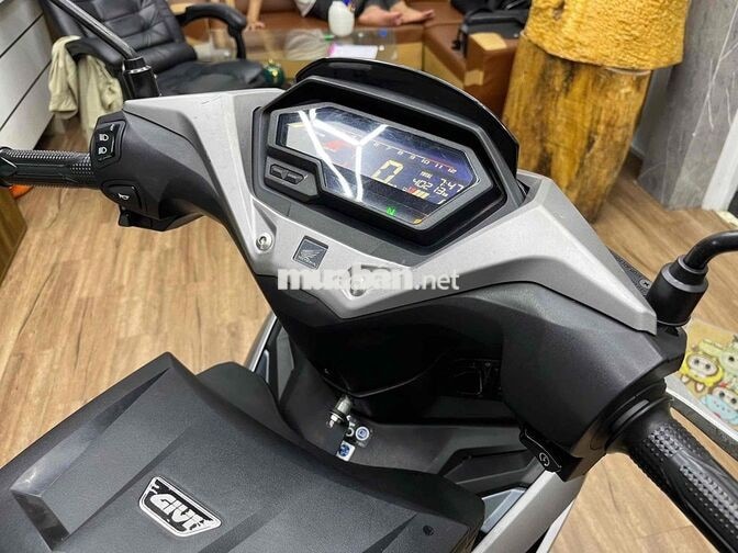 Winner V3 2022 chính chủ Phanh ABS, Smartkey