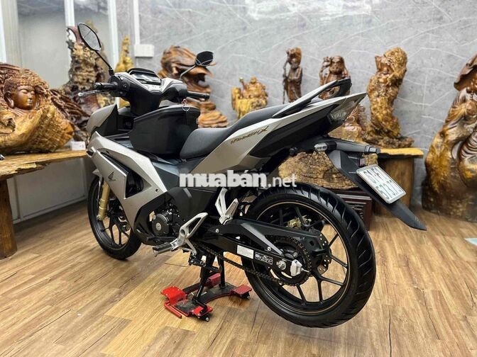 Winner V3 2022 chính chủ Phanh ABS, Smartkey