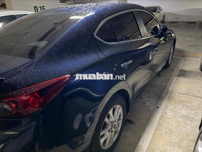 Mazda 3 xe công chức sử dụng giữ gìn