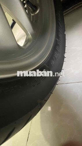 Xe trùm mền đi hơn 3000km, mua 2016 nguyên zin.