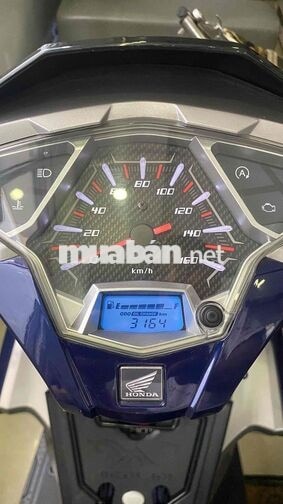 Xe trùm mền đi hơn 3000km, mua 2016 nguyên zin.