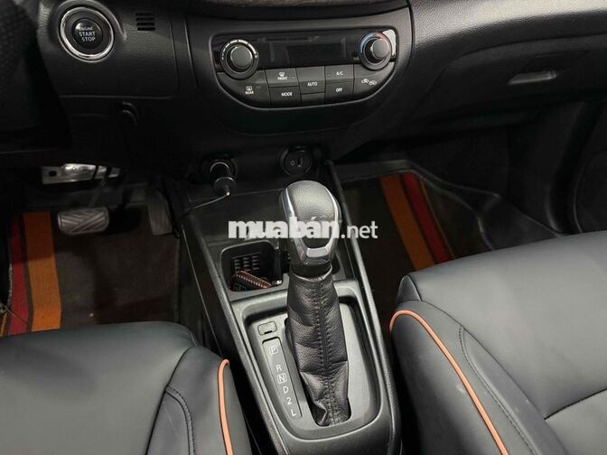 Suzuki Ertiga 1.5AT Hybrid 2022 Xám