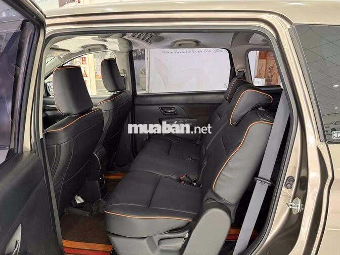 Suzuki Ertiga 1.5AT Hybrid 2022 Xám