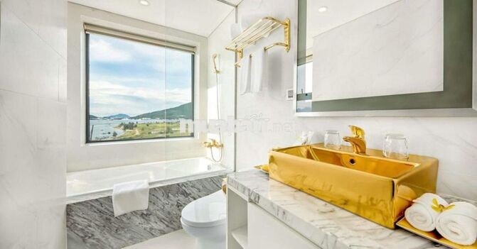 cho thuê căn hộ 2 phòng ngủ Goldenbay , Nội Thất Cao Cấp Hồ bơi Vô cực
