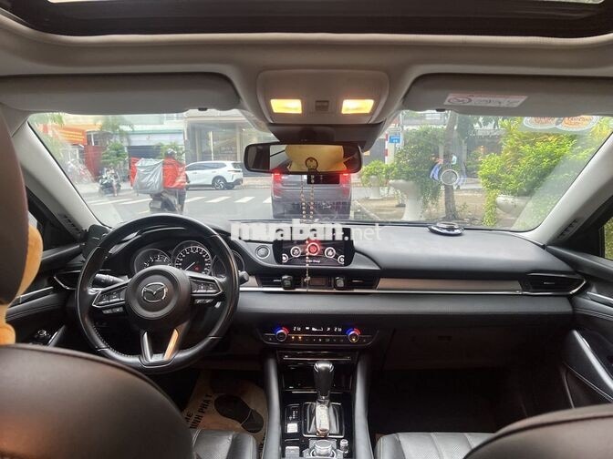 Mazda 6 Premium GTCCC 2022 Xanh đen