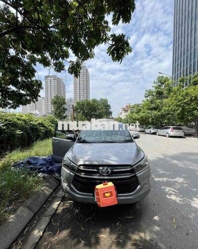 Toyota Innova 2016 2.0E - 71000 km