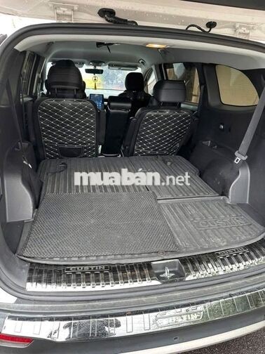 Hyundai Custin 7 chỗ Trắng 111.558 km