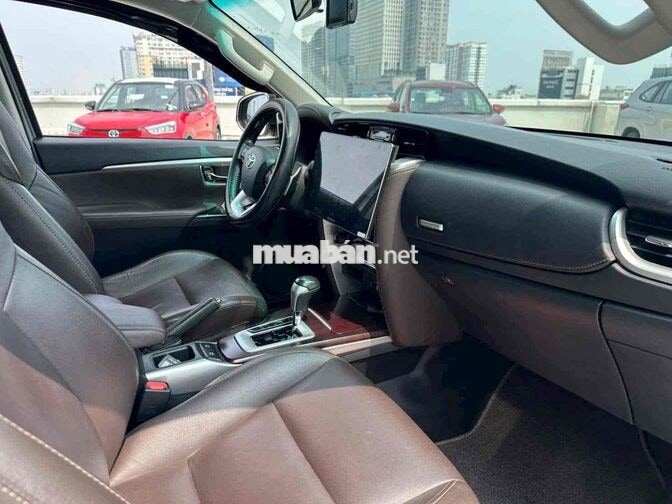 Toyota Fortuner 2016 SUV Bạc 38.000 km