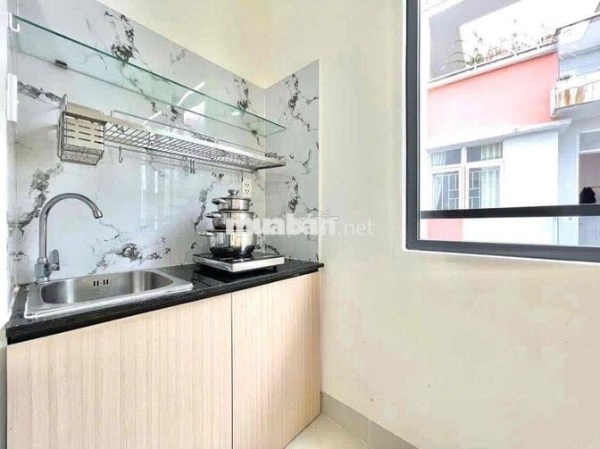 Phòng cửa sổ trời ánh sáng trực tiếp - Nguyễn Thị Thập gần chợ Tân Mỹ