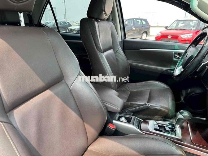 Toyota Fortuner 2016 SUV Bạc 38.000 km