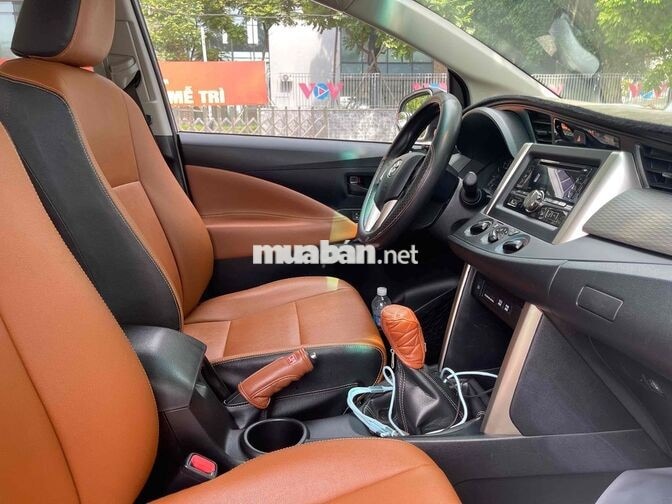 Toyota Innova 2016 2.0E - 71000 km