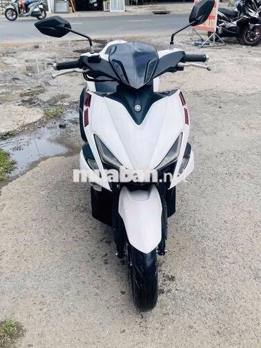 Yamaha NVX 155 Trắng ABS