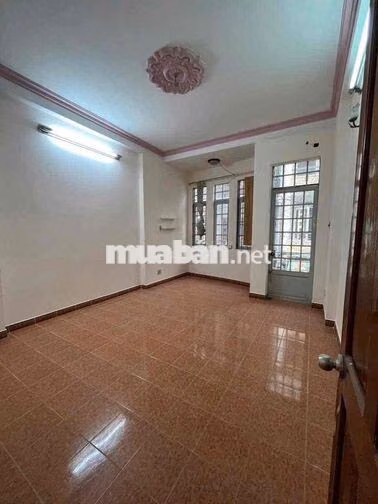 cho thuê nhà 4x15 gồm 2lầu , 4pn, 3tolet , giá 12tr