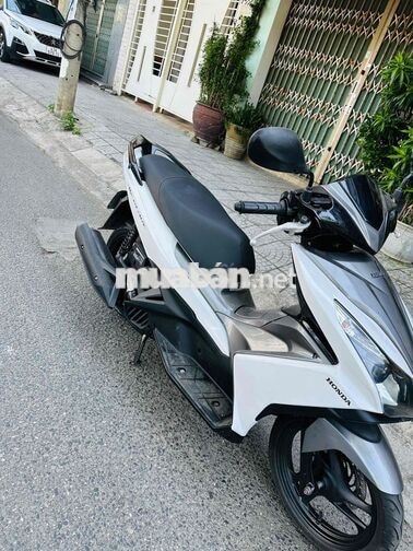 Honda Air Blade 2015 Cam đen