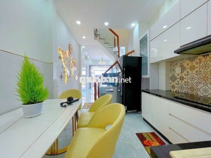 CHO THUÊ NHÀ ĐẸP – MẶT TIỀN DỄ KD – NGAY CV LÀNG HOA GÒ VẤP
