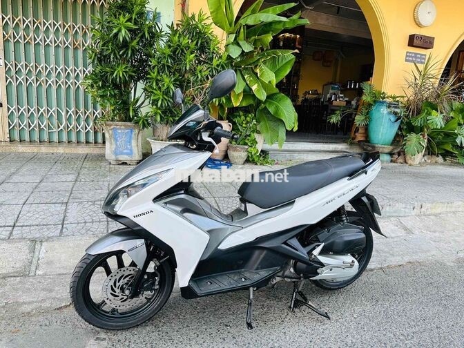 Honda Air Blade 2015 Cam đen