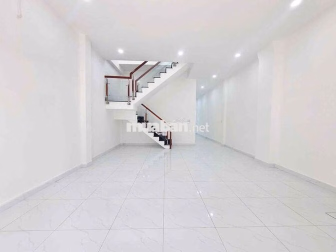 BÁN NHÀ HẺM RỘNG Ô TÔ ĐẬU CỬA ĐƯỜNG TRẦN THỊ NĂM QUẬN 12