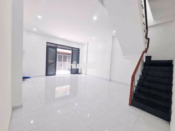 BÁN NHÀ HẺM RỘNG Ô TÔ ĐẬU CỬA ĐƯỜNG TRẦN THỊ NĂM QUẬN 12