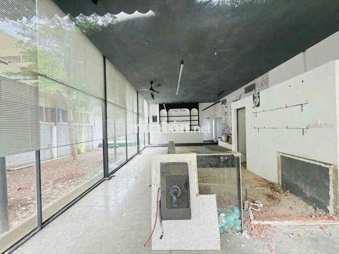 CHO THUÊ MẶT BẰNG 400M² - VỊ TRÍ GẦN TRƯỜNG BÙI THỊ XUÂN. P. TÂN TIẾN