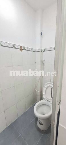 Cần bán căn nhà khu dân cư , nhà đẹp