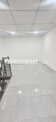 Cần bán căn nhà khu dân cư , nhà đẹp