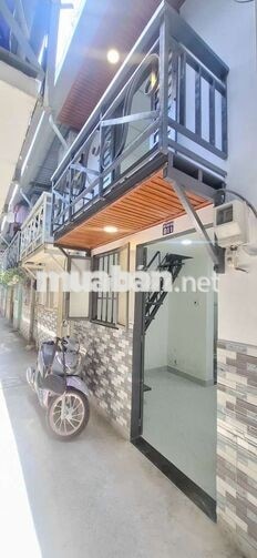 Cần bán căn nhà khu dân cư , nhà đẹp