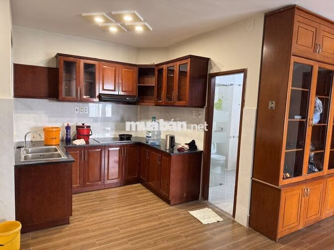 Bán chung cư Nguyễn Kim 65m 2pn Thang máy thẻ từ.