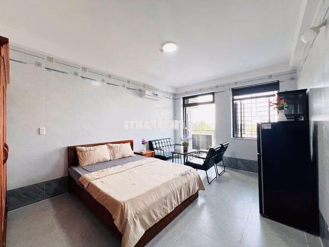 Studio Ban Công Cao Cấp FULL NỘI THẤT Kế bên Siêu Thị Emart 