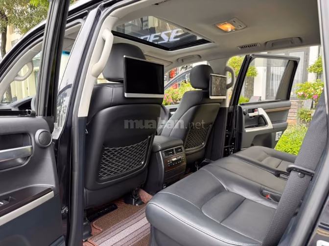Bán Toyota Land Cruiser 4.6 V8 sản xuất 2020. xe cực mới.