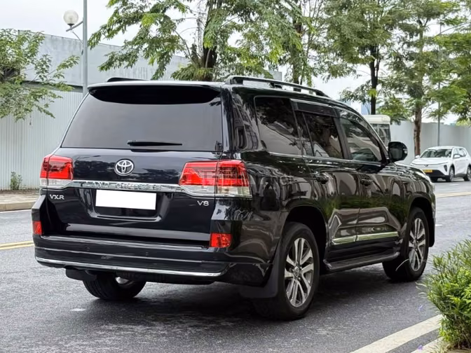 Bán Toyota Land Cruiser 4.6 V8 sản xuất 2020. xe cực mới.