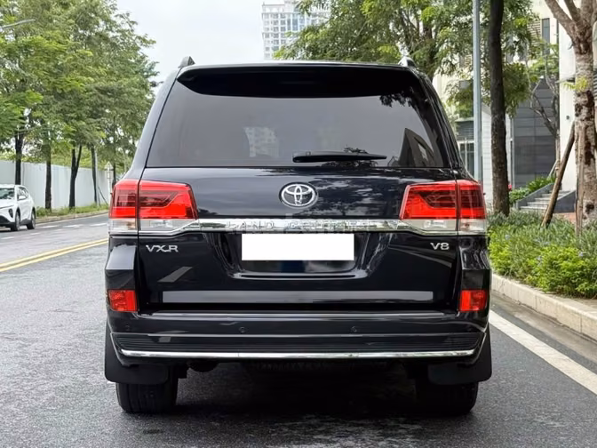 Bán Toyota Land Cruiser 4.6 V8 sản xuất 2020. xe cực mới.
