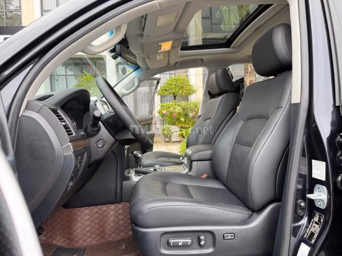 Bán Toyota Land Cruiser 4.6 V8 sản xuất 2020. xe cực mới.