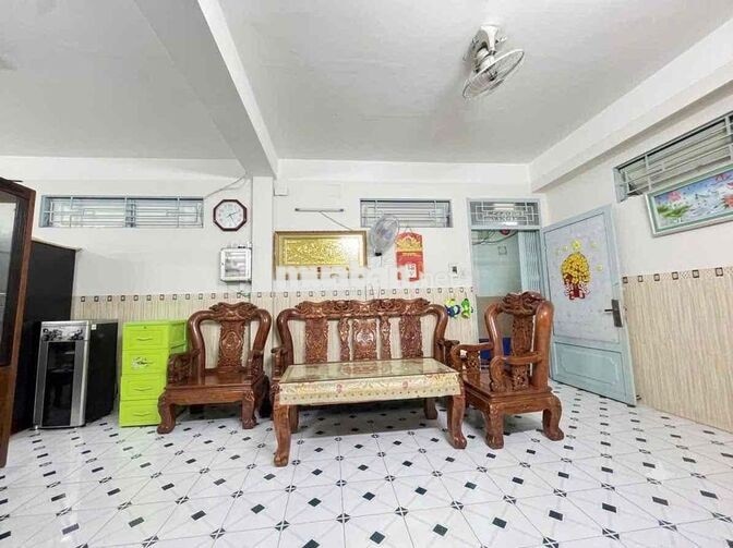BÁN CHUNG CƯ BÀ HOM 75M2 2PN 2WC SỔ HỒNG RIÊNG