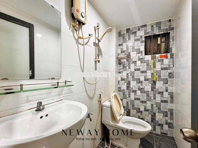 TRỐNG SẴN PHÒNG GÁC CAO QUA ĐẦM SEN 3 PHÚT