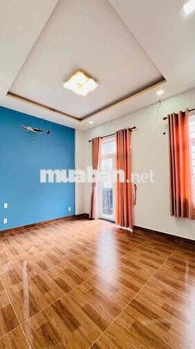 NHÀ SIÊU RỘNG SÂN Ô TÔ 5x32 GIÁ 11 TRIỆU TL37