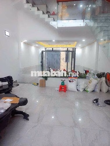 NHÀ ĐẸP [ 4,5m x 16] 1 lửng 3 lầu ( 4Pn,5WC,1PT) hương lộ 2,bình tân