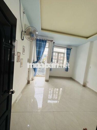 cho thuê nhà 4 x16 m gồm 4 phòng ngủ hẻm thông xe hơi lê văn thọ GV 12