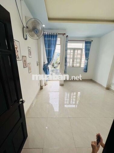 cho thuê nhà 4 x16 m gồm 4 phòng ngủ hẻm thông xe hơi lê văn thọ GV 12