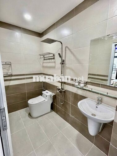 FULL NỘI THẤT - CỬA SỔ HÀNH LANG SIÊU THOÁNG NẰM TẠI PHAN HUY ÍCH .