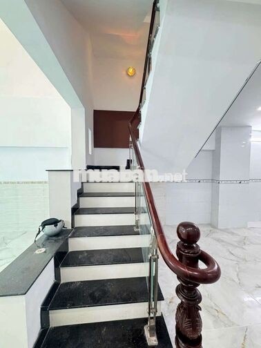 Nhà LÊ ĐÌNH CẨN [5x18, 2 lầu, 3pn, 3toilet] 13tr/tháng