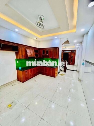 NHÀ SẠCH ĐẸP, DT 4*22, TRỆT LẦU, 4PN, GẦN ĐẠI HỌC NGUYỄN TẤT THÀNH 