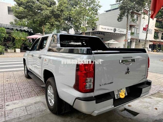 Mitsubishi Triton 2026 AT 4x2 9000 km Trắng