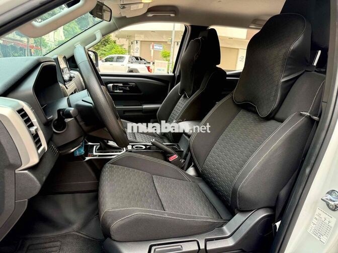 Mitsubishi Triton 2026 AT 4x2 9000 km Trắng