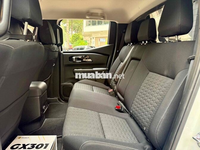Mitsubishi Triton 2026 AT 4x2 9000 km Trắng