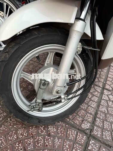 Honda Benly 50cc Trắng, Nâu Xe tay ga