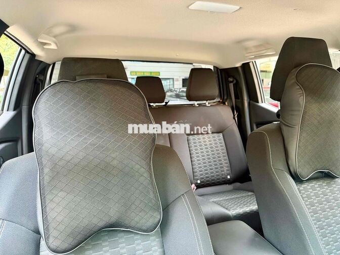 Mitsubishi Triton 2026 AT 4x2 9000 km Trắng