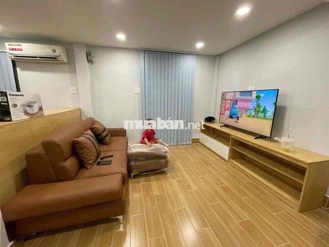 Cho thuê nhà nguyên căn đối diện Chợ Phạm Thế Hiển Q8